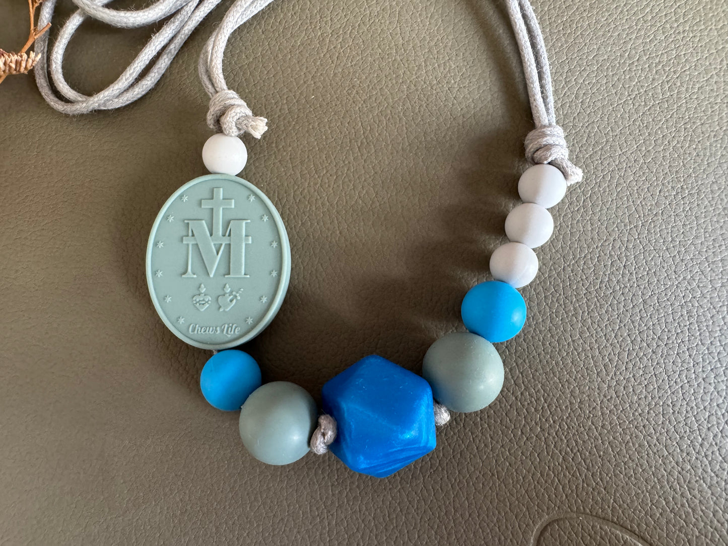 Mama Necklace | Blue