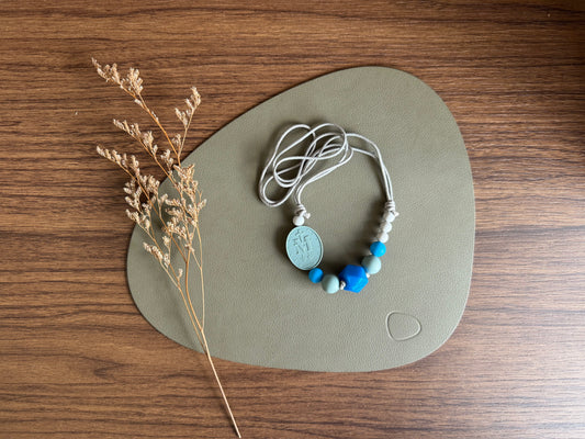 Mama Necklace | Blue