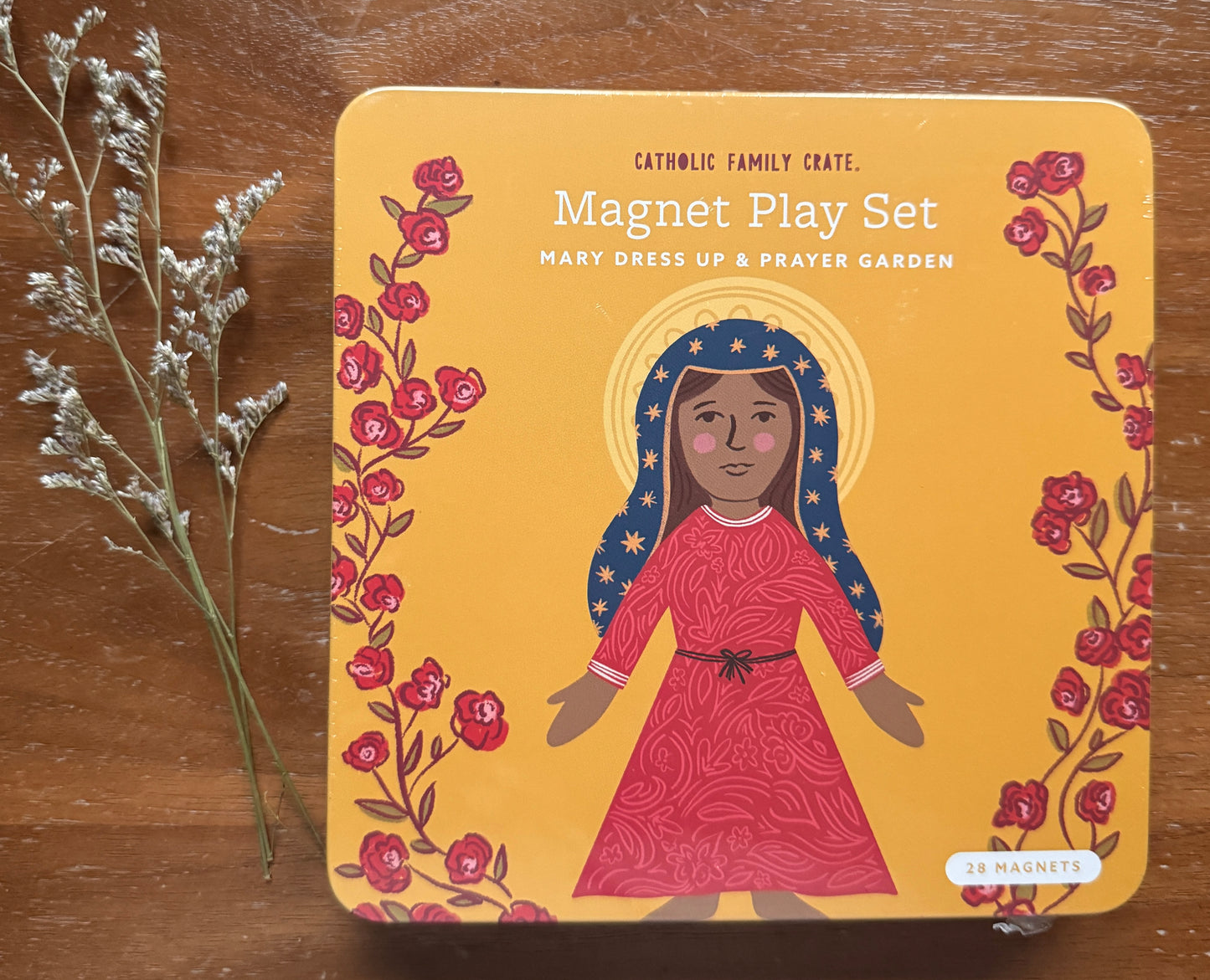 Mary Dress Up Magnet Playset